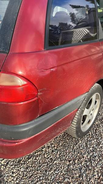 Toyota Avensis Keuruu - valokuva 4