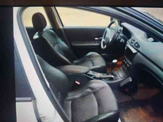 Renault Laguna Sarov