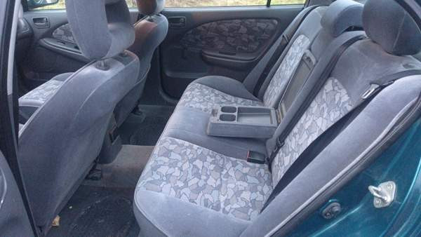 Toyota Avensis Тампере - изображение 4