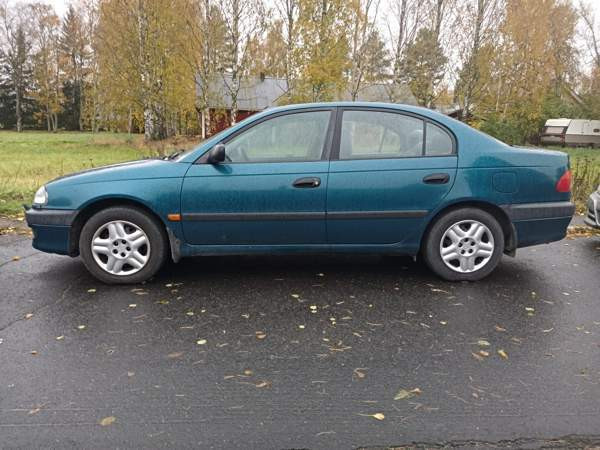 Toyota Avensis Тампере - изображение 1