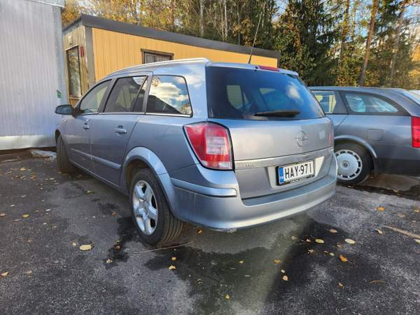 Opel Astra Uusikaupunki - valokuva 2