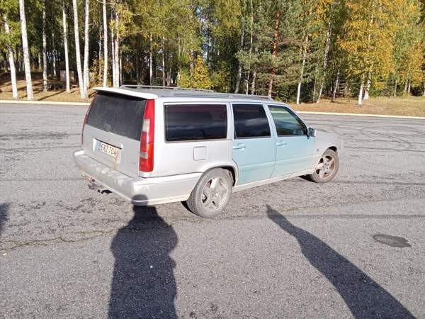 Volvo V70 Joensuu - valokuva 5