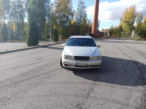 Volvo V70 Joensuu - valokuva 6