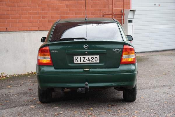 Opel Astra Vantaa - valokuva 3