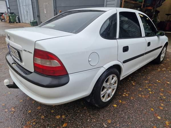 Opel Vectra Glebychevo - valokuva 5