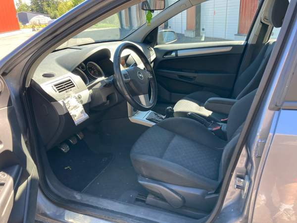 Opel Astra Порвоо - изображение 6