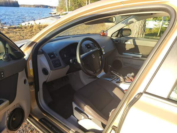 Volvo S40 Миккели - изображение 8