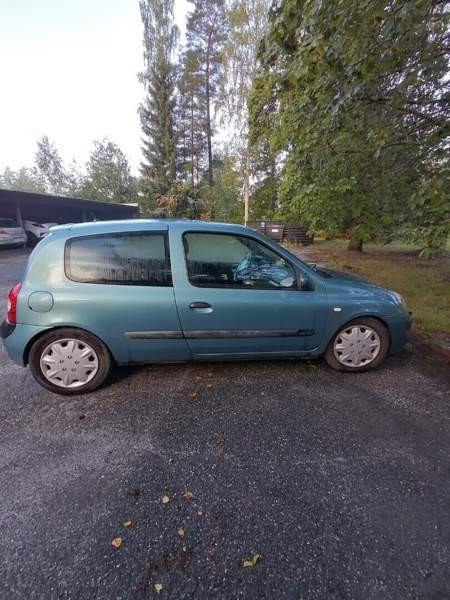 Renault Clio Jerusalem - valokuva 1