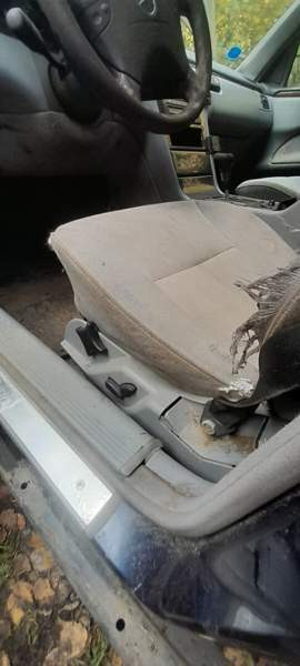 Mercedes-Benz E Maentsaelae - photo 8