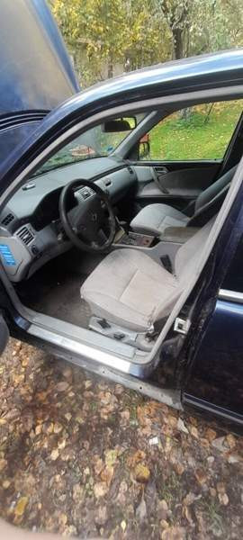 Mercedes-Benz E Maentsaelae - photo 6