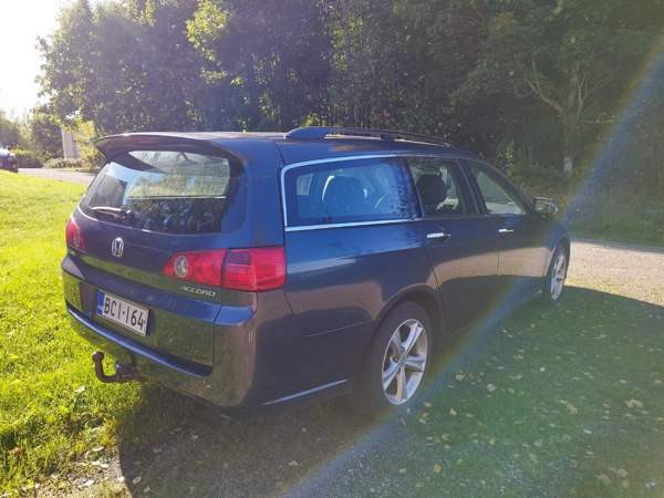 Honda Accord Liperi - valokuva 3