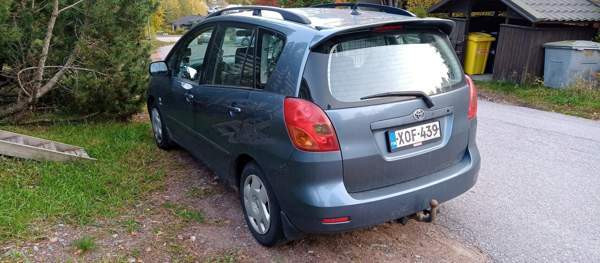 Toyota Corolla Verso Nurmijaervi - photo 2
