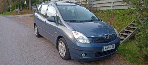 Toyota Corolla Verso Nurmijaervi - photo 1
