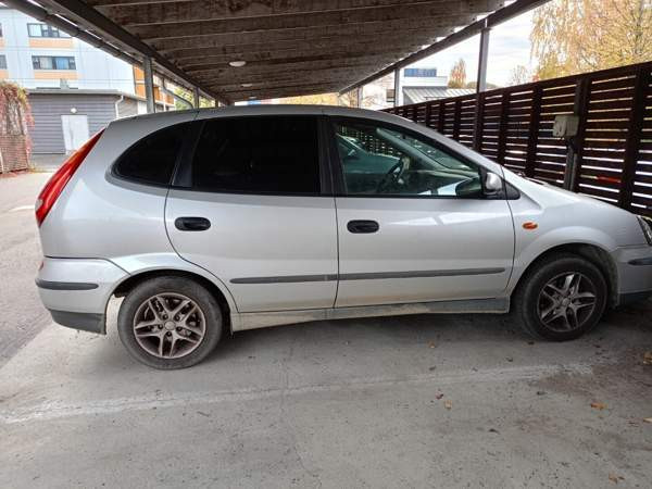 Nissan Almera Tino Helsinki - изображение 3