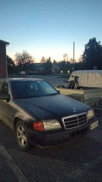 Mercedes-Benz 180 Joensuu - valokuva 5