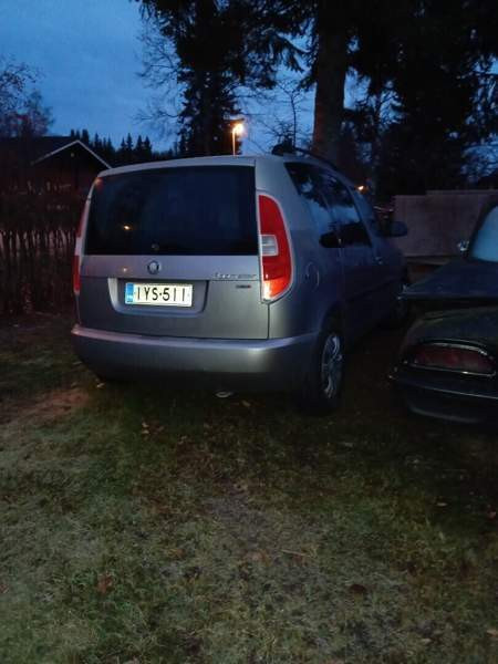 Skoda Roomster Muurame - изображение 7