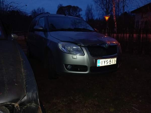 Skoda Roomster Muurame - изображение 8
