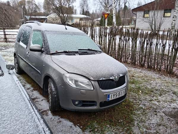 Skoda Roomster Muurame - изображение 2