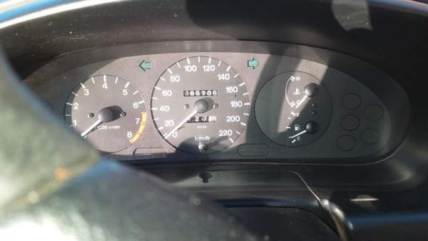 Mazda 323 Pedersöre - valokuva 3