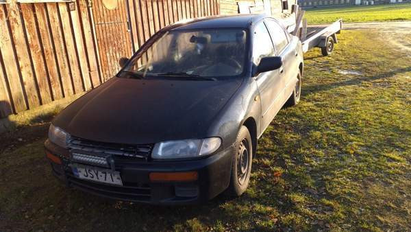 Mazda 323 Pedersöre - valokuva 1