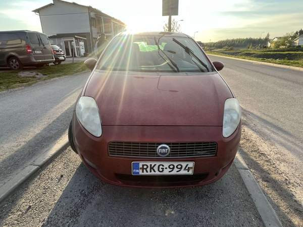 Fiat Punto Vantaa - photo 2
