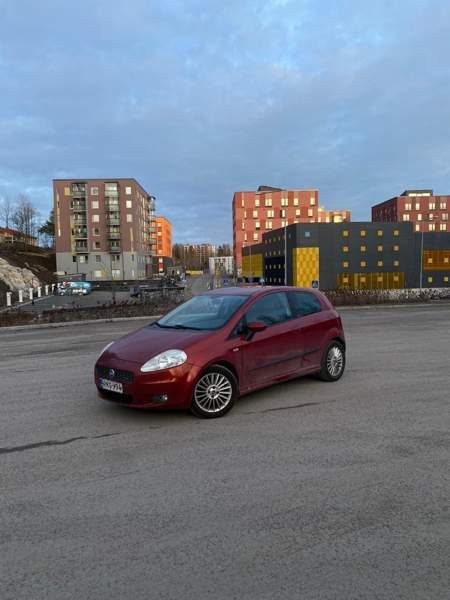 Fiat Punto Vantaa - photo 1