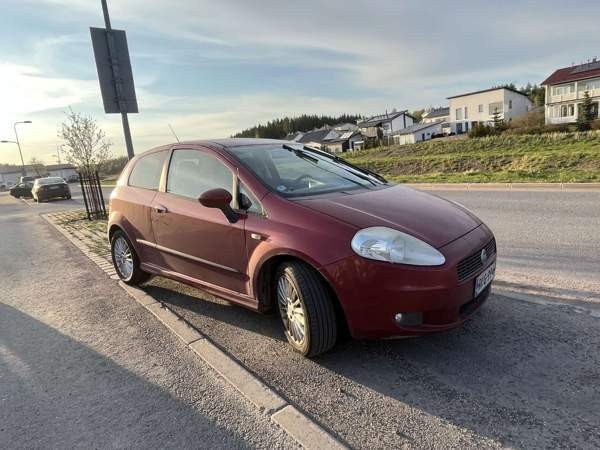 Fiat Punto Vantaa - photo 3