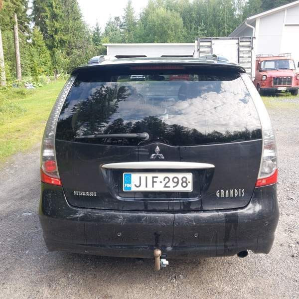 Mitsubishi Grandis Lapua - photo 6