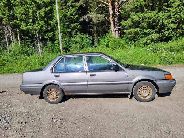 Nissan Sunny Varpaisjärvi - valokuva 5