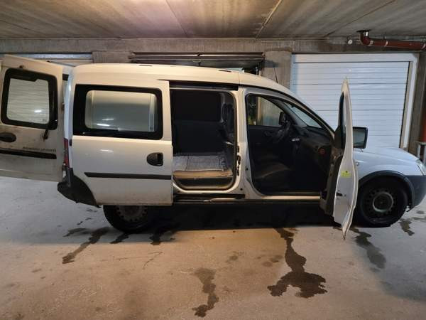 Opel Combo Vantaa - valokuva 1
