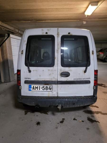 Opel Combo Vantaa - valokuva 3