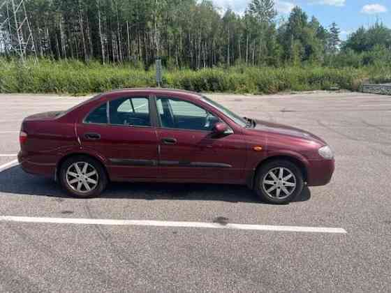 Nissan Almera Эспоо