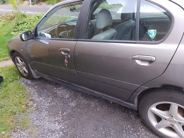 Nissan Primera Macau - valokuva 6