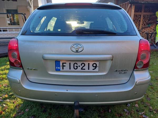 Toyota Avensis Muhos - valokuva 3