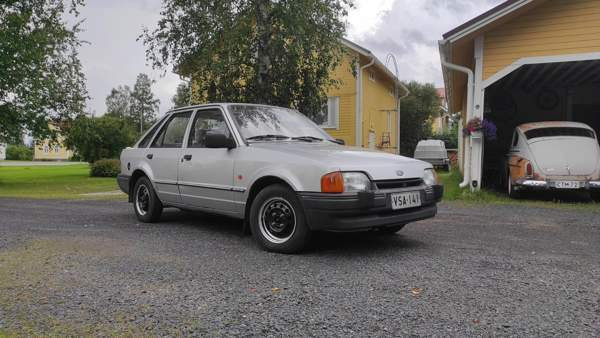 Ford Escort Kruunupyy – foto 4