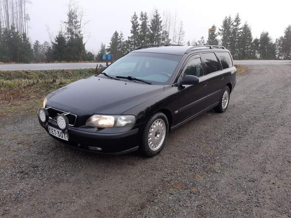 Volvo V70 Punkalaidun - photo 2
