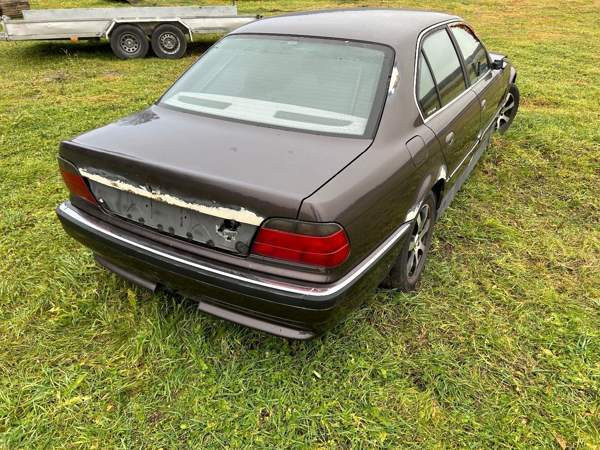 BMW 735 Хямеэнлинна - изображение 5