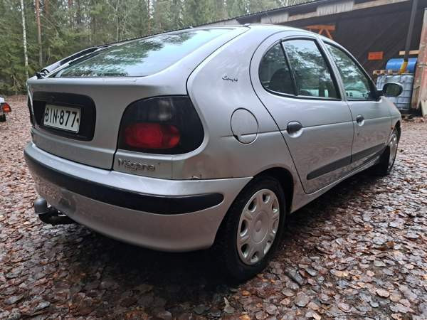 Renault Megane Jyväskylä - valokuva 4
