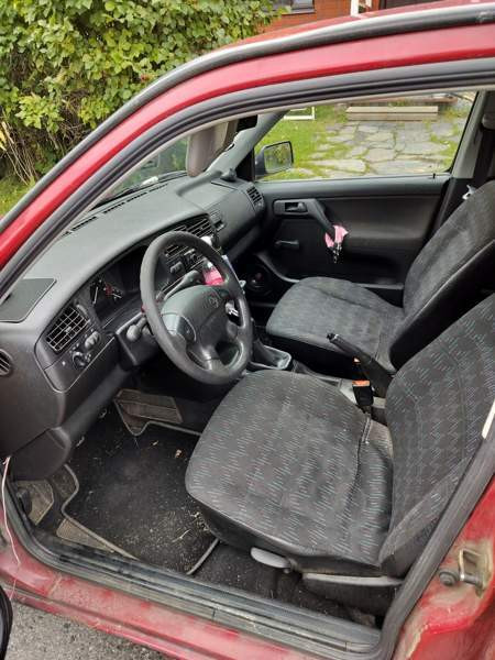 Volkswagen Golf Исалми - изображение 8