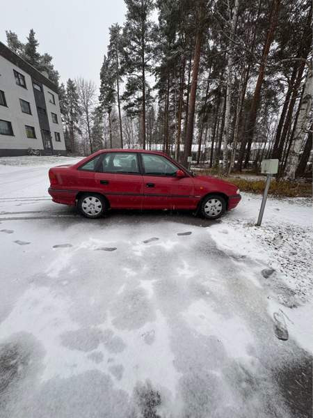 Opel Astra Luga - valokuva 4