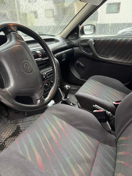 Opel Astra Luga - valokuva 6