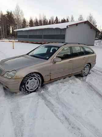 Mercedes-Benz 200 Orivesi