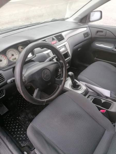 Mitsubishi Lancer Oulu - valokuva 6