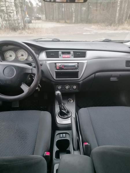 Mitsubishi Lancer Oulu - valokuva 5