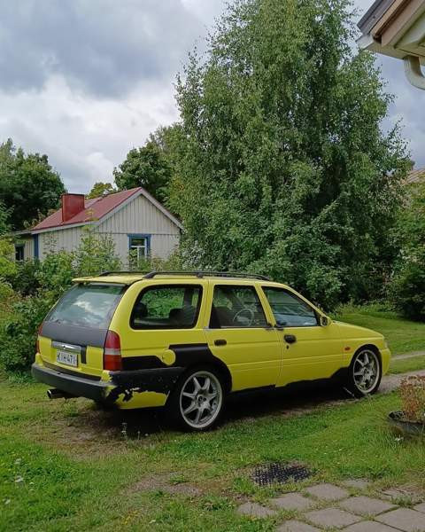 Ford Escort Uurainen - изображение 1