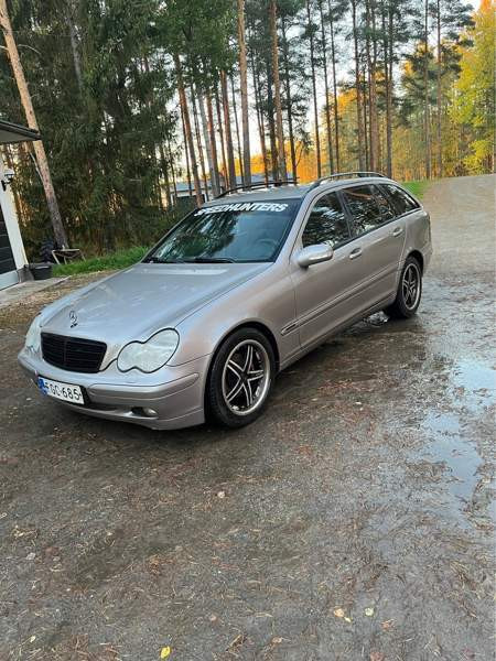 Mercedes-Benz 200 Kauhava - valokuva 1