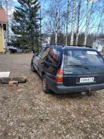 Ford Escort Luga