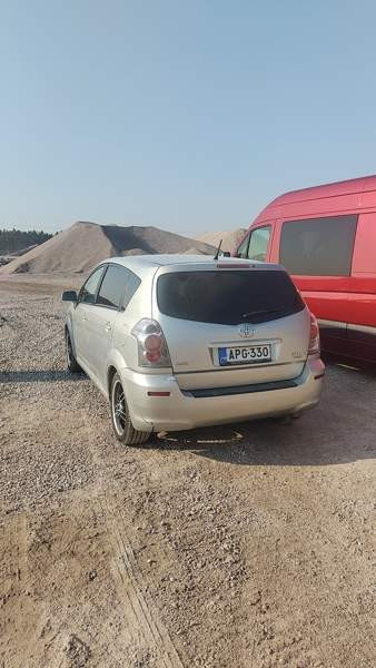 Toyota Corolla Verso Эспоо - изображение 2