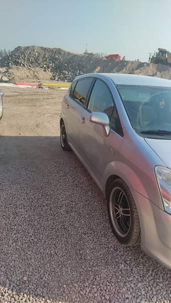 Toyota Corolla Verso Эспоо - изображение 4