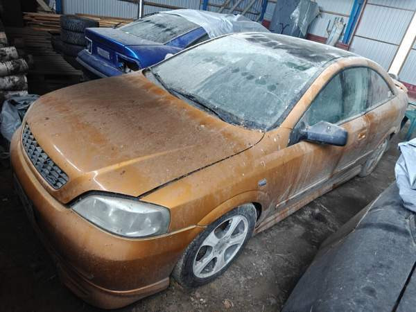 Opel Astra Punkalaidun - valokuva 1